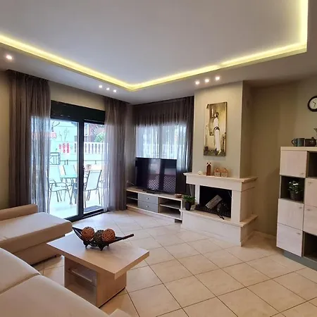 Pearl Apartment